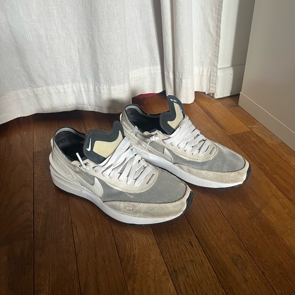 Nike sneakers - Picture 5 of 6